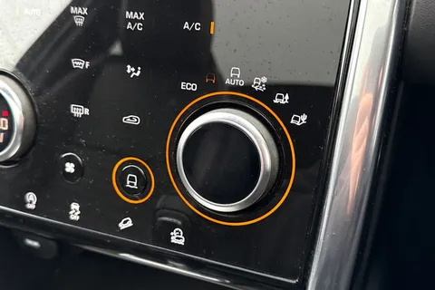 50 of 60 for Land Rover Discovery Sport 2.0 D240 MHEV R-Dynamic HSE Auto 4WD Euro 6 (s/s) 5dr