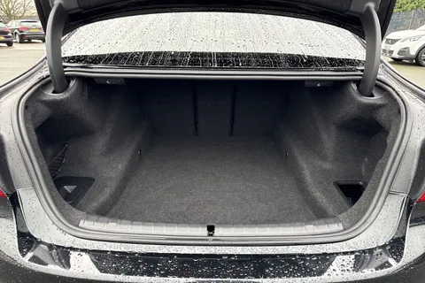 YR69WZJ BMW 5 Series 3.0 530d M Sport Auto Euro 6 (s/s) 4dr Thumbnail #8