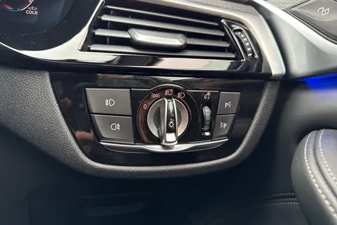 YR69WZJ BMW 5 Series 3.0 530d M Sport Auto Euro 6 (s/s) 4dr Thumbnail #46