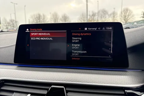 YR69WZJ BMW 5 Series 3.0 530d M Sport Auto Euro 6 (s/s) 4dr Thumbnail #54