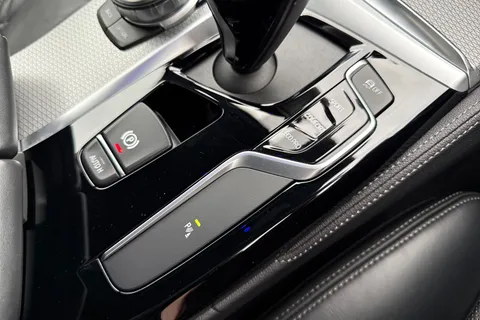 YR69WZJ BMW 5 Series 3.0 530d M Sport Auto Euro 6 (s/s) 4dr Thumbnail #60