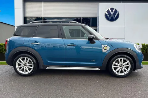 SV70ULL Mini Countryman 1.5 10kWh Cooper SE Sport Auto ALL4 Euro 6 (s/s) 5dr Thumbnail #4