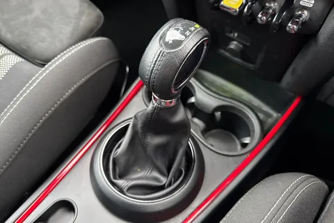 SV70ULL Mini Countryman 1.5 10kWh Cooper SE Sport Auto ALL4 Euro 6 (s/s) 5dr Thumbnail #21