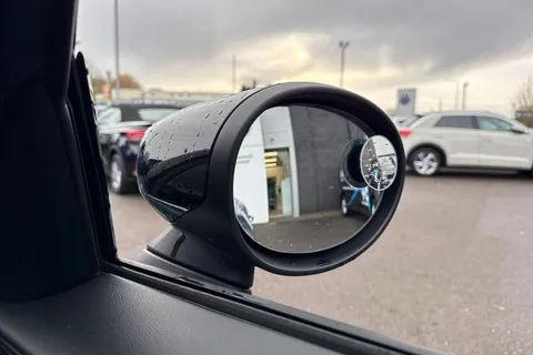 SV70ULL Mini Countryman 1.5 10kWh Cooper SE Sport Auto ALL4 Euro 6 (s/s) 5dr Thumbnail #39