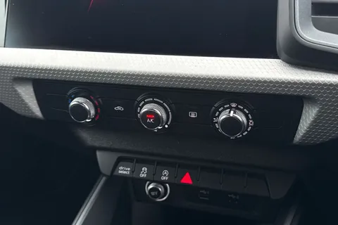 22 of 42 for Audi A1 S line 35 TFSI 150 PS S tronic