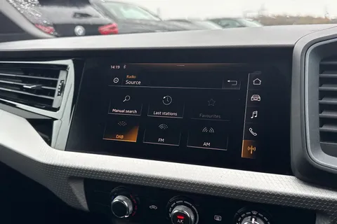 39 of 42 for Audi A1 S line 35 TFSI 150 PS S tronic