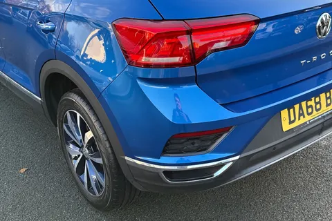 7 of 42 for Volkswagen T-Roc 1.5 TSI EVO Design 5dr