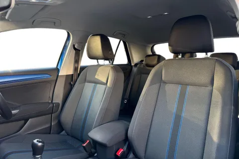 15 of 42 for Volkswagen T-Roc 1.5 TSI EVO Design 5dr