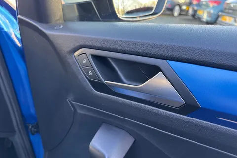 20 of 42 for Volkswagen T-Roc 1.5 TSI EVO Design 5dr