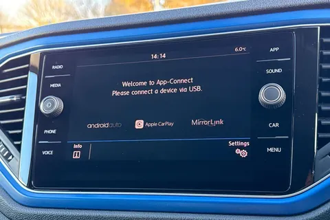 28 of 42 for Volkswagen T-Roc 1.5 TSI EVO Design 5dr