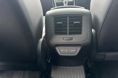 KO74JRZ Volkswagen T-Roc 2.0 TDI 150 EVO R-Line 5dr DSG **PAN ROOF + REVERSING CAMERA** Thumbnail #30