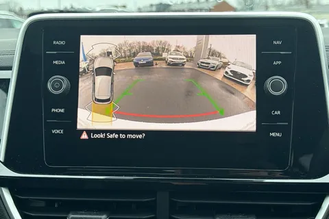 KO74JRZ Volkswagen T-Roc 2.0 TDI 150 EVO R-Line 5dr DSG **PAN ROOF + REVERSING CAMERA** Thumbnail #39