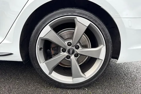 12 of 67 for Audi A4 Avant 2.0 TFSI Black Edition S Tronic Euro 6 (s/s) 5dr