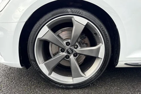 13 of 67 for Audi A4 Avant 2.0 TFSI Black Edition S Tronic Euro 6 (s/s) 5dr