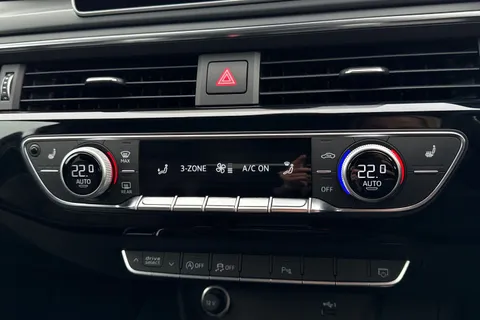 22 of 67 for Audi A4 Avant 2.0 TFSI Black Edition S Tronic Euro 6 (s/s) 5dr