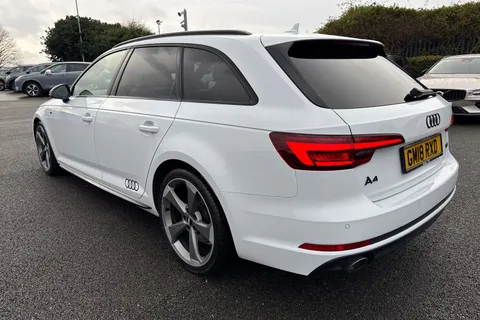 30 of 67 for Audi A4 Avant 2.0 TFSI Black Edition S Tronic Euro 6 (s/s) 5dr