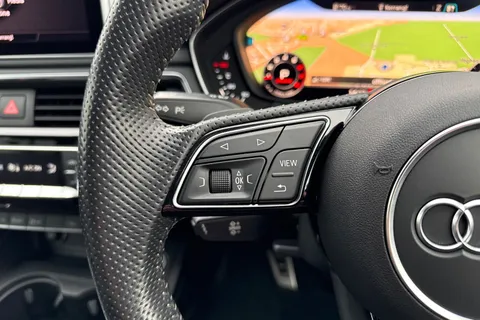 39 of 67 for Audi A4 Avant 2.0 TFSI Black Edition S Tronic Euro 6 (s/s) 5dr