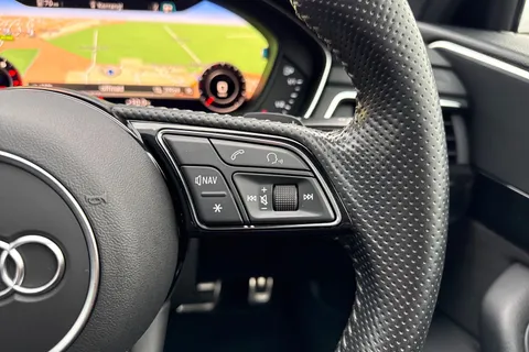 40 of 67 for Audi A4 Avant 2.0 TFSI Black Edition S Tronic Euro 6 (s/s) 5dr