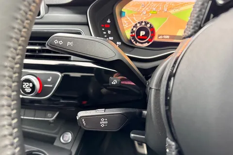 41 of 67 for Audi A4 Avant 2.0 TFSI Black Edition S Tronic Euro 6 (s/s) 5dr