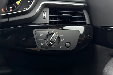 43 of 67 for Audi A4 Avant 2.0 TFSI Black Edition S Tronic Euro 6 (s/s) 5dr