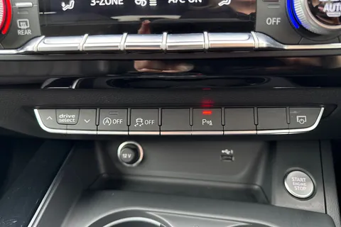 57 of 67 for Audi A4 Avant 2.0 TFSI Black Edition S Tronic Euro 6 (s/s) 5dr