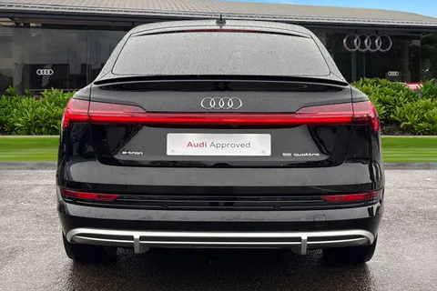 4 of 58 for Audi e-tron Sportback S line 55 quattro 300,00 kW