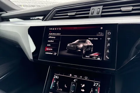 45 of 58 for Audi e-tron Sportback S line 55 quattro 300,00 kW