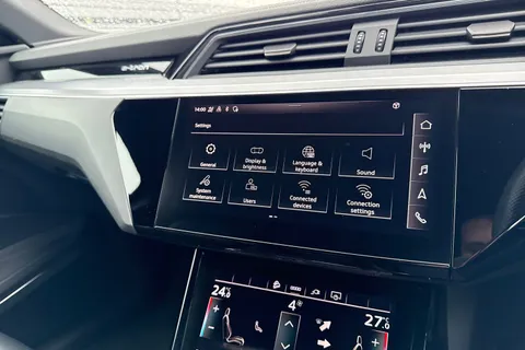 48 of 58 for Audi e-tron Sportback S line 55 quattro 300,00 kW