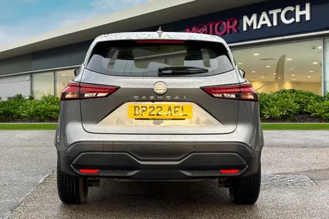 DP22AEL Nissan Qashqai 1.3 DIG-T MHEV Acenta Premium Euro 6 (s/s) 5dr Thumbnail #5