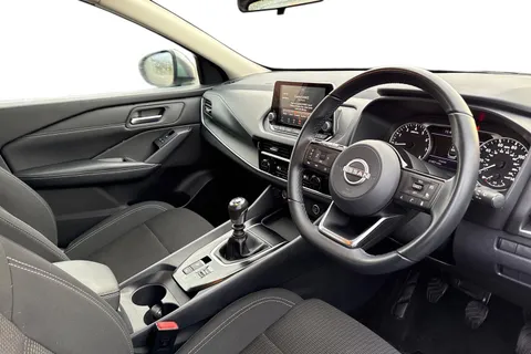 DP22AEL Nissan Qashqai 1.3 DIG-T MHEV Acenta Premium Euro 6 (s/s) 5dr Thumbnail #15