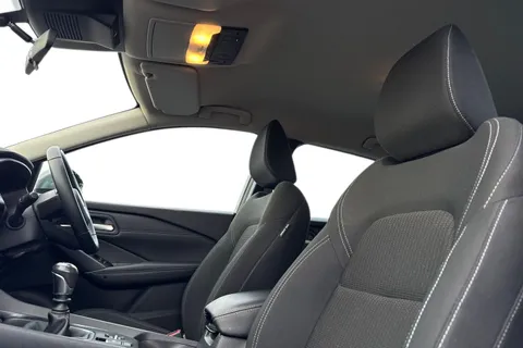 DP22AEL Nissan Qashqai 1.3 DIG-T MHEV Acenta Premium Euro 6 (s/s) 5dr Thumbnail #17