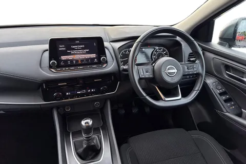 DP22AEL Nissan Qashqai 1.3 DIG-T MHEV Acenta Premium Euro 6 (s/s) 5dr Thumbnail #19