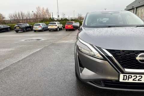 DP22AEL Nissan Qashqai 1.3 DIG-T MHEV Acenta Premium Euro 6 (s/s) 5dr Thumbnail #26