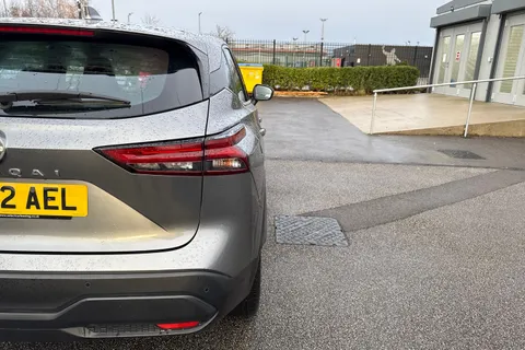 DP22AEL Nissan Qashqai 1.3 DIG-T MHEV Acenta Premium Euro 6 (s/s) 5dr Thumbnail #35