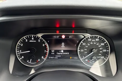 DP22AEL Nissan Qashqai 1.3 DIG-T MHEV Acenta Premium Euro 6 (s/s) 5dr Thumbnail #41