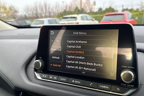 DP22AEL Nissan Qashqai 1.3 DIG-T MHEV Acenta Premium Euro 6 (s/s) 5dr Thumbnail #44