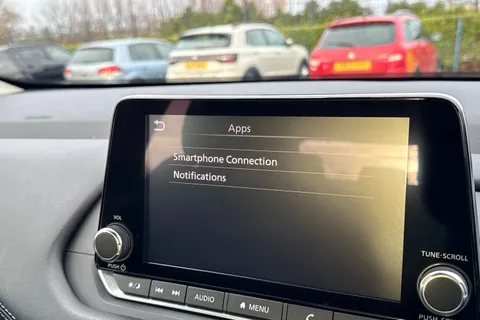 DP22AEL Nissan Qashqai 1.3 DIG-T MHEV Acenta Premium Euro 6 (s/s) 5dr Thumbnail #48