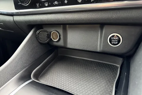 DP22AEL Nissan Qashqai 1.3 DIG-T MHEV Acenta Premium Euro 6 (s/s) 5dr Thumbnail #50