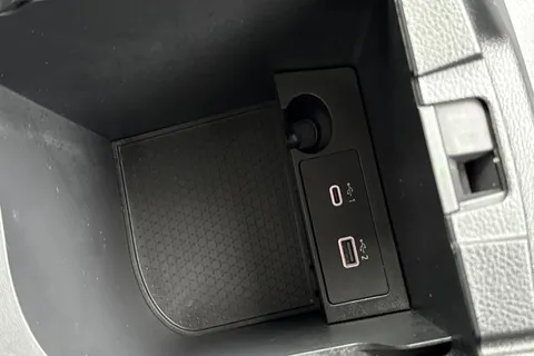 DP22AEL Nissan Qashqai 1.3 DIG-T MHEV Acenta Premium Euro 6 (s/s) 5dr Thumbnail #56