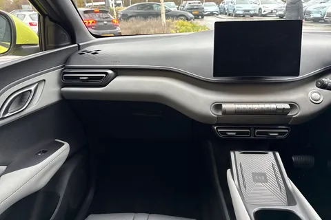 LA25WCZ BYD Dolphin Surf 115kW Comfort 43kWh 5dr Auto Thumbnail #16