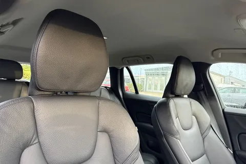 WG23VJP Volvo V60 2.0 B3 MHEV Plus DCT Auto Euro 6 (s/s) 5dr Thumbnail #25