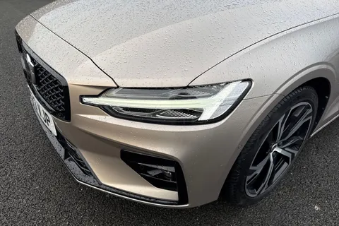 WG23VJP Volvo V60 2.0 B3 MHEV Plus DCT Auto Euro 6 (s/s) 5dr Thumbnail #27