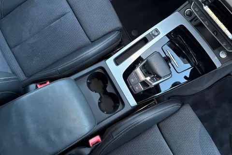 MW72UEM Audi Q5 S line 50 TFSI e quattro 299 PS S tronic Thumbnail #23