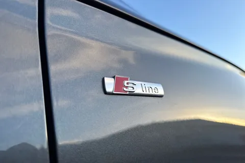 MW72UEM Audi Q5 S line 50 TFSI e quattro 299 PS S tronic Thumbnail #31