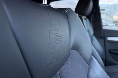 MW72UEM Audi Q5 S line 50 TFSI e quattro 299 PS S tronic Thumbnail #48