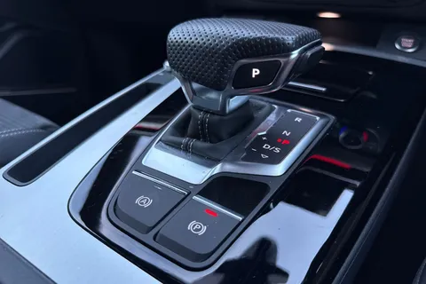 MW72UEM Audi Q5 S line 50 TFSI e quattro 299 PS S tronic Thumbnail #52