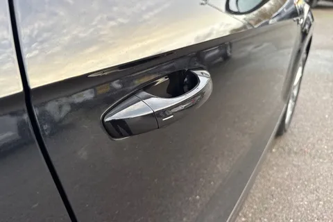 KY25UNK Volkswagen T-Roc 1.5 TSI R-Line 2dr DSG⭐ Vienna leather, Rear Camera, Keyless, Wind deflecto Thumbnail #28