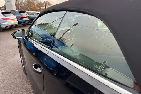 KY25UNK Volkswagen T-Roc 1.5 TSI R-Line 2dr DSG⭐ Vienna leather, Rear Camera, Keyless, Wind deflecto Thumbnail #33