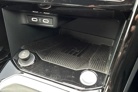 KY25UNK Volkswagen T-Roc 1.5 TSI R-Line 2dr DSG⭐ Vienna leather, Rear Camera, Keyless, Wind deflecto Thumbnail #38