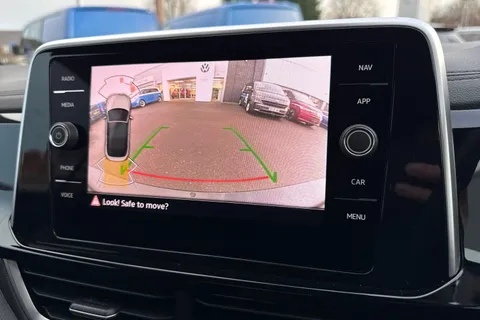 KY25UNK Volkswagen T-Roc 1.5 TSI R-Line 2dr DSG⭐ Vienna leather, Rear Camera, Keyless, Wind deflecto Thumbnail #44